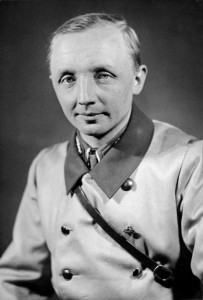 Bundesarchiv_Bild_183-2004-0825-502,_Dr._Johann_von_Leers